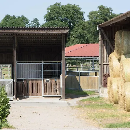 Mit Terrasse, Cleaning Included Prázdninový dům *